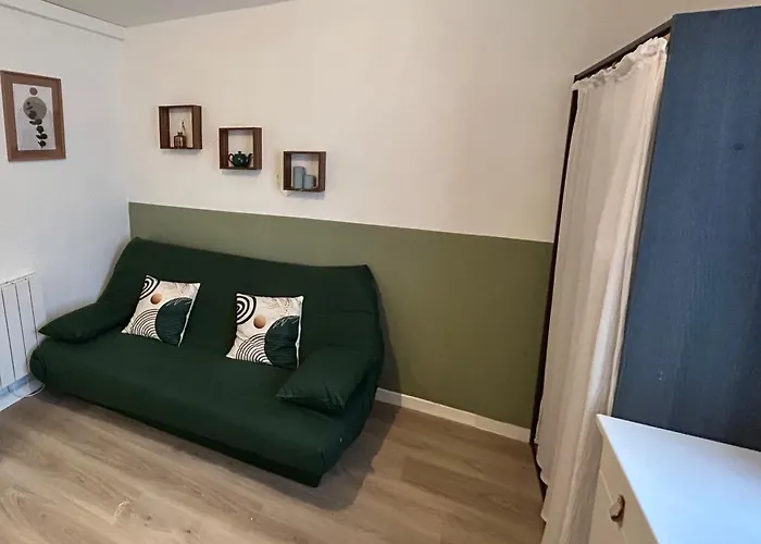 Le Nid De Bellevue * カーン